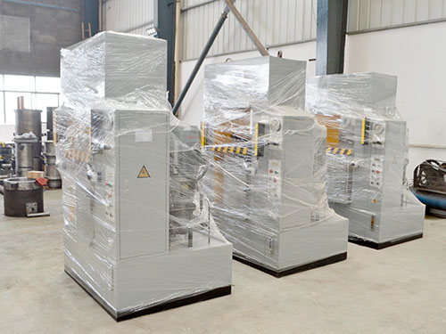 框式油壓機(jī)生產(chǎn)車間